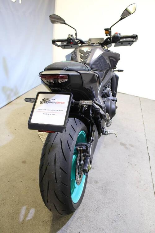 Yamaha MT-09 Y-AMT (2024 - 25) (5)