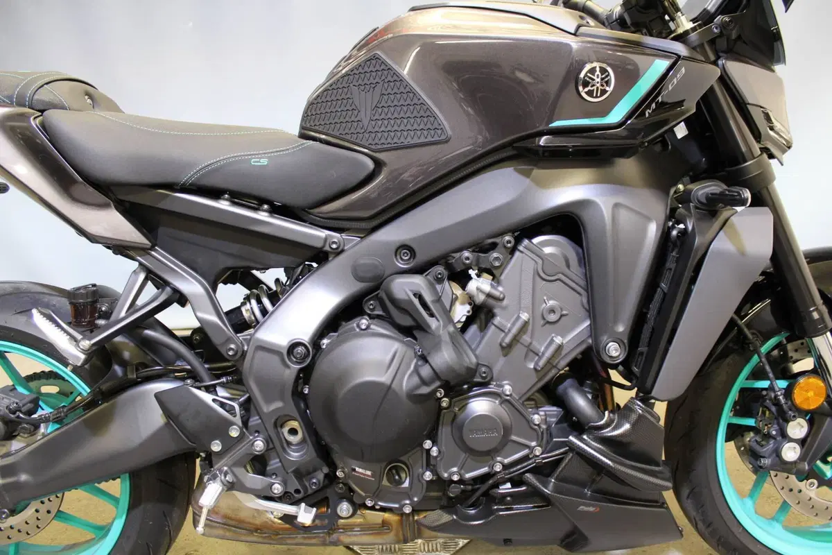 Yamaha MT-09 Y-AMT (2024 - 26) (9)