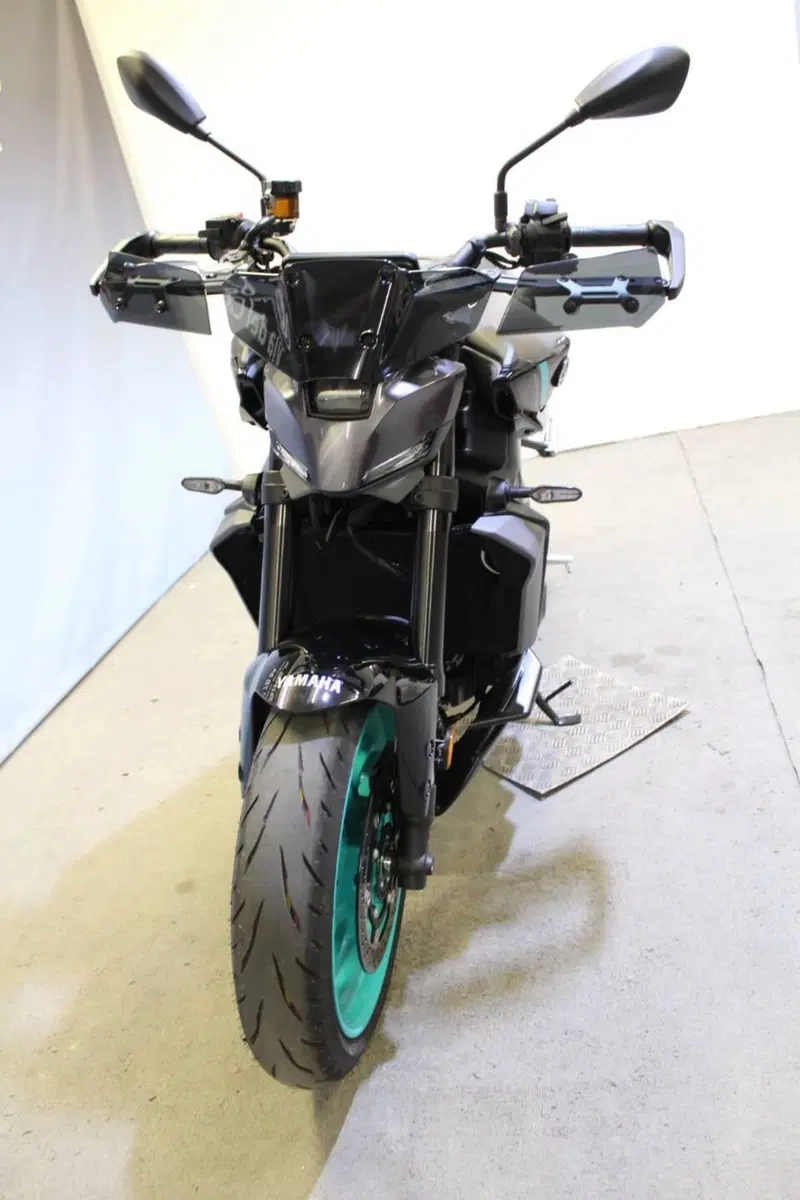 Yamaha MT-09 Y-AMT (2024 - 26) (15)