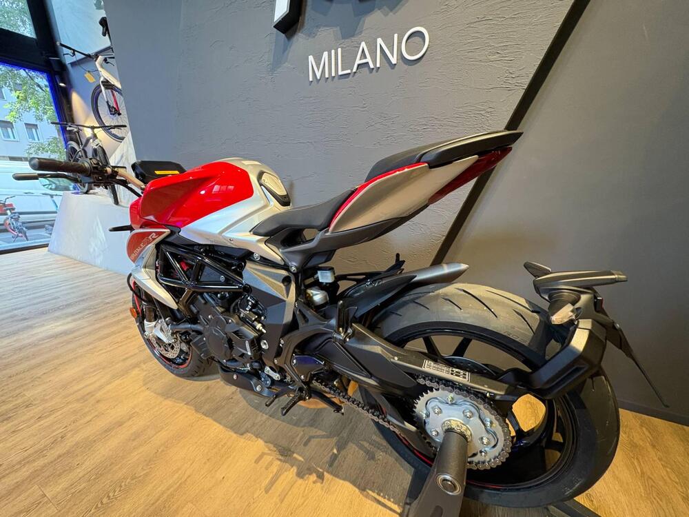 MV Agusta Brutale 800 RR Ottantesimo (2025) (3)