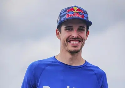 MotoGP 2025. GP dei Paesi Bassi ad Assen. Alex Marquez: Capito perché gli olandesi vengono in vacanza in Italia e Spagna?