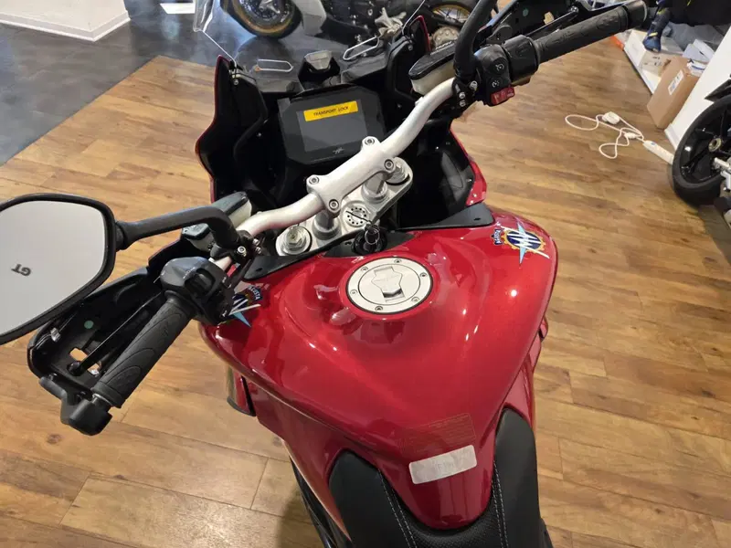 MV Agusta Turismo Veloce 800 R (2023 - 26) (8)