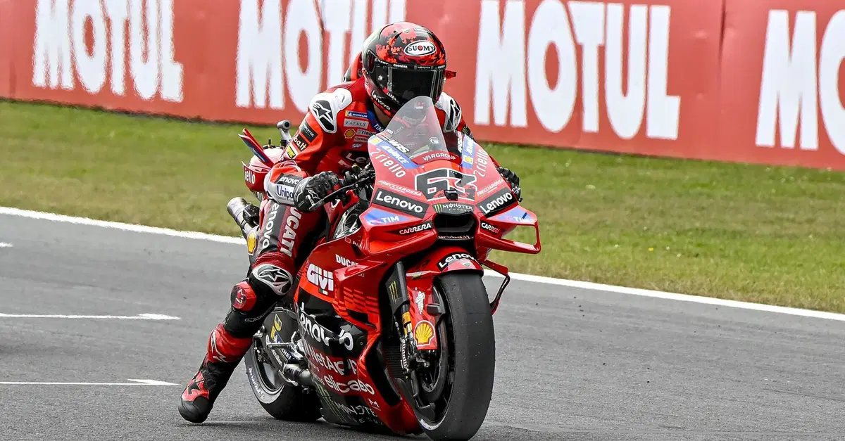 MotoGP 2025. GP dei Paesi Bassi ad Assen. Pecco Bagnaia, 5&deg; al venerd&igrave; girando da solo: "Strategia diversa"