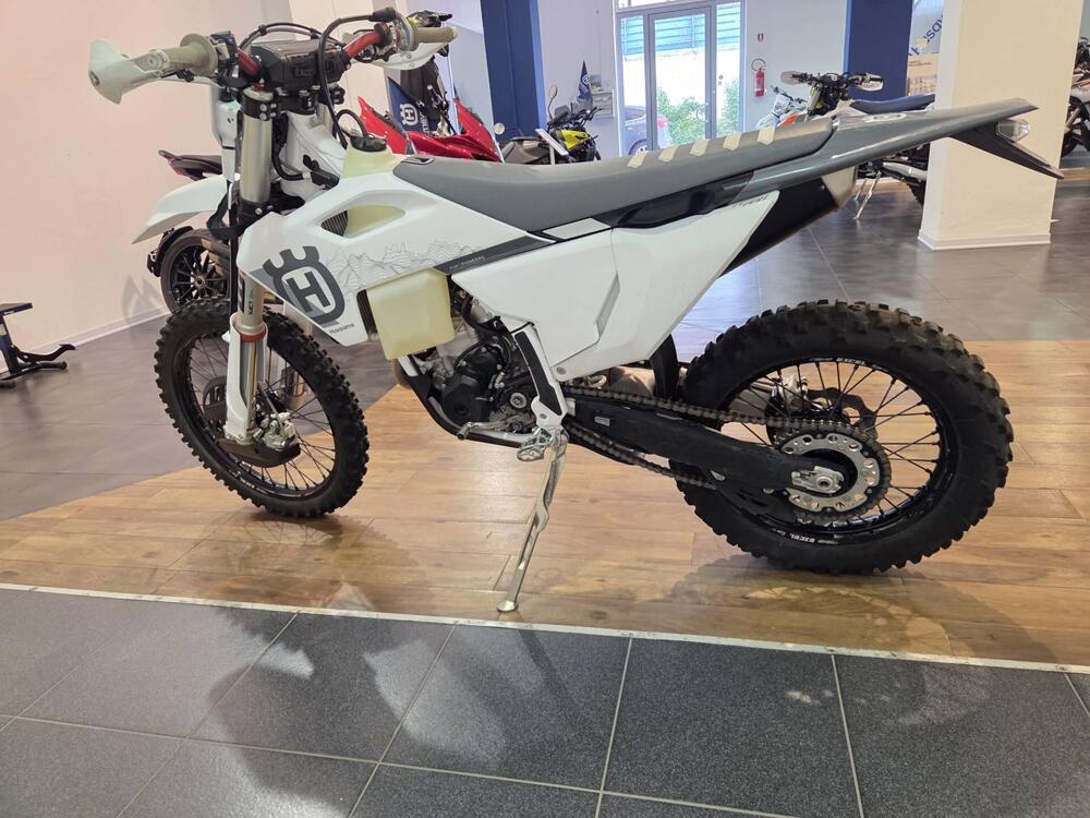 Husqvarna FE 350 Pro (2025) (5)