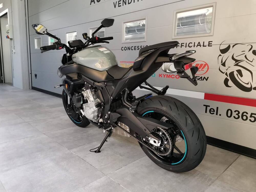 CFMOTO 675NK (2025) (4)