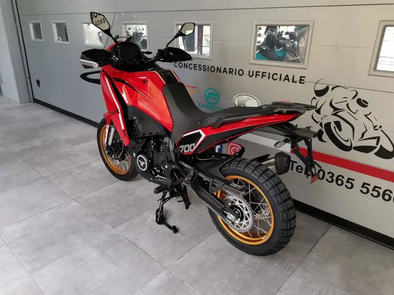 Moto Morini X-Cape 700 Gold Edition (2025 - 26) (5)