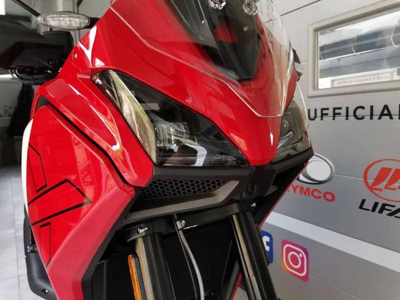 Moto Morini X-Cape 700 Gold Edition (2025 - 26) (11)