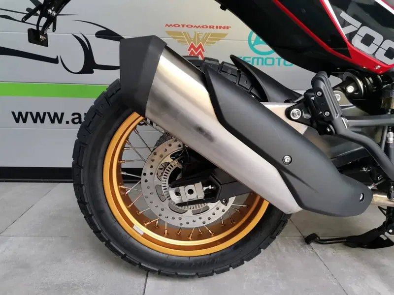 Moto Morini X-Cape 700 Gold Edition (2025 - 26) (12)