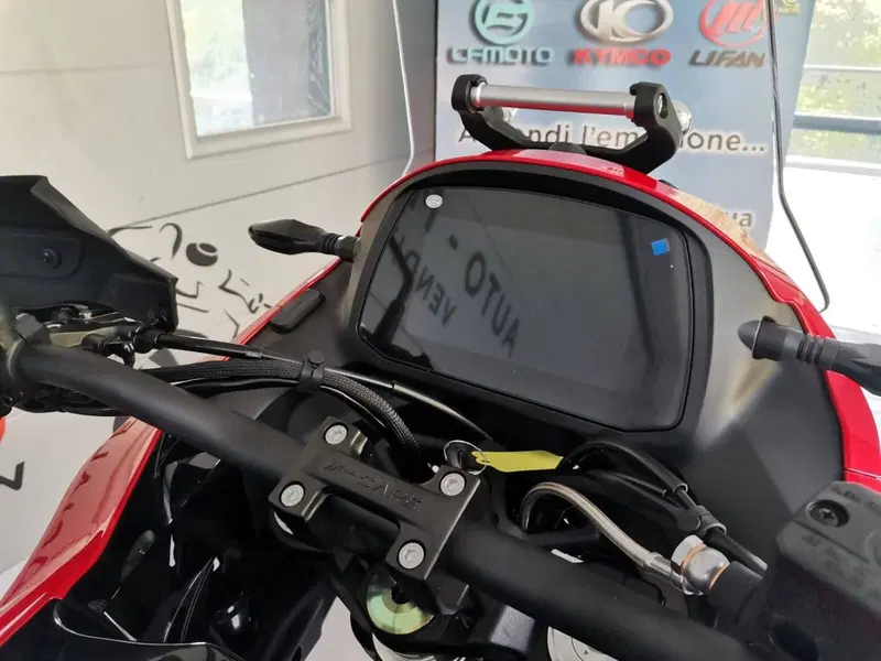 Moto Morini X-Cape 700 Gold Edition (2025 - 26) (19)