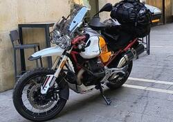 Moto Guzzi V85 TT Evocative Graphics (2021 - 23) usata