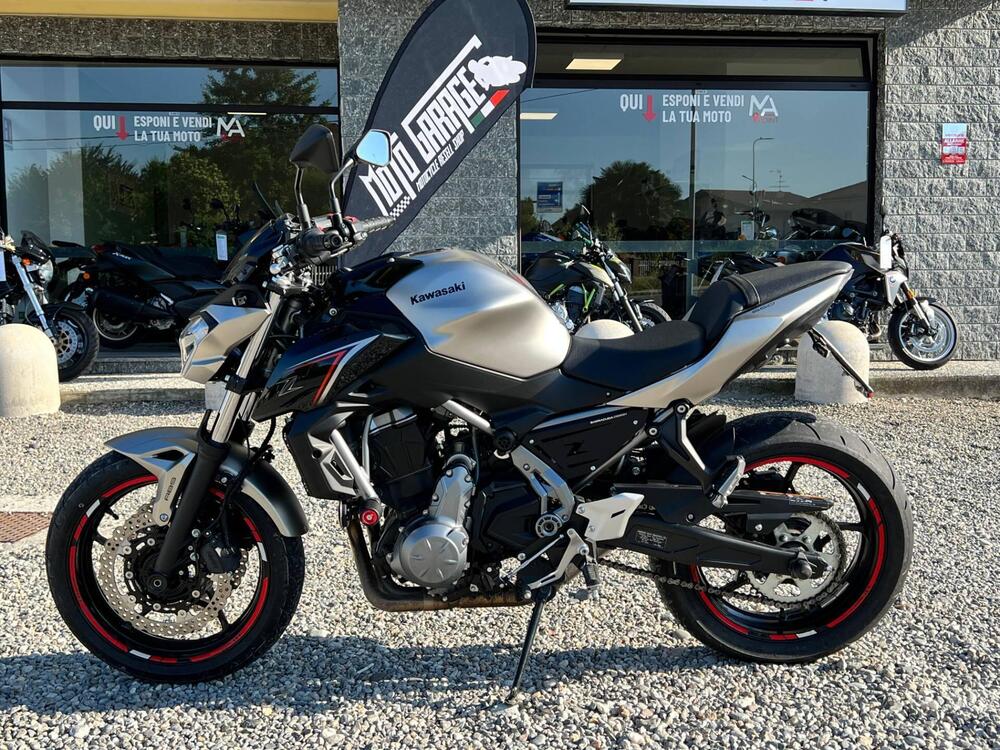 Kawasaki Z 650 (2017 - 19) (4)