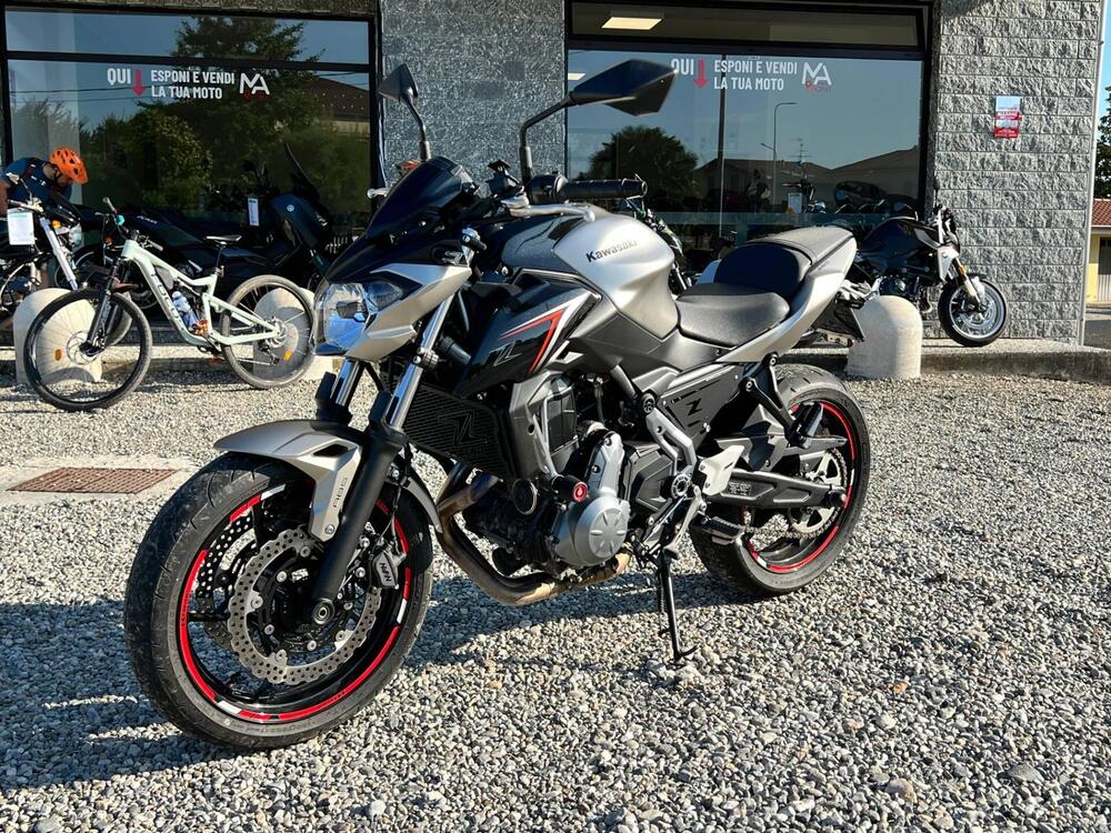 Kawasaki Z 650 (2017 - 19) (3)