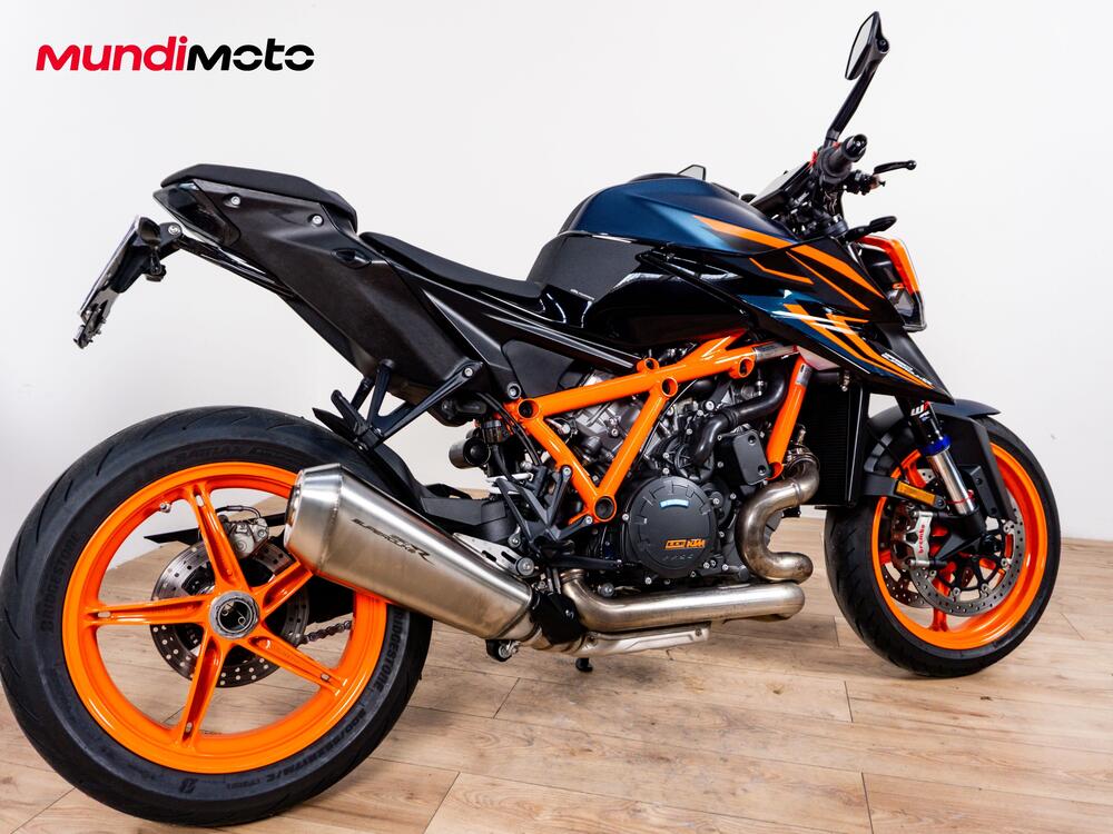 KTM 1290 Super Duke R (2019) (3)