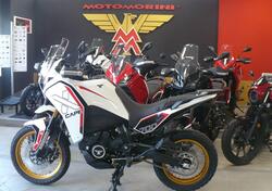 Moto Morini X-Cape 700 Gold Edition (2025) nuova