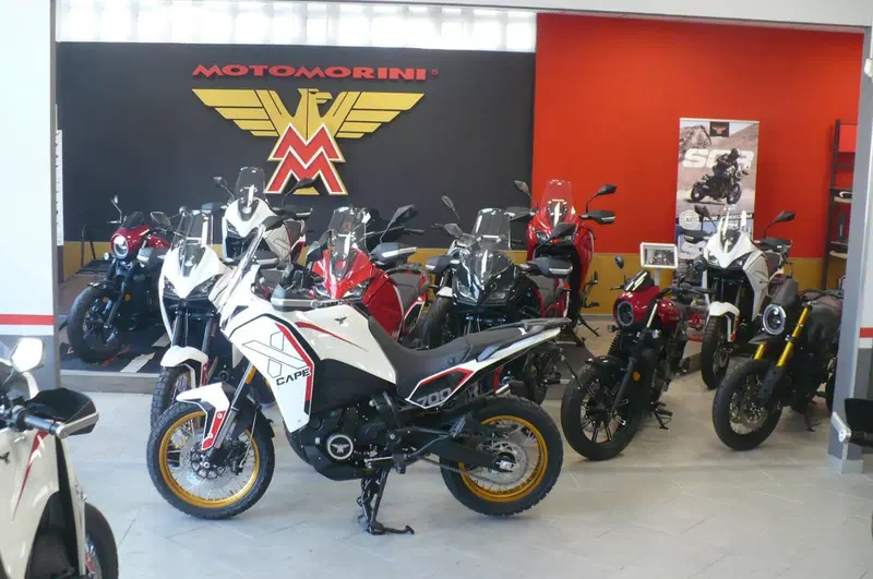 Moto Morini X-Cape 700 Gold Edition (2025 - 26) (5)