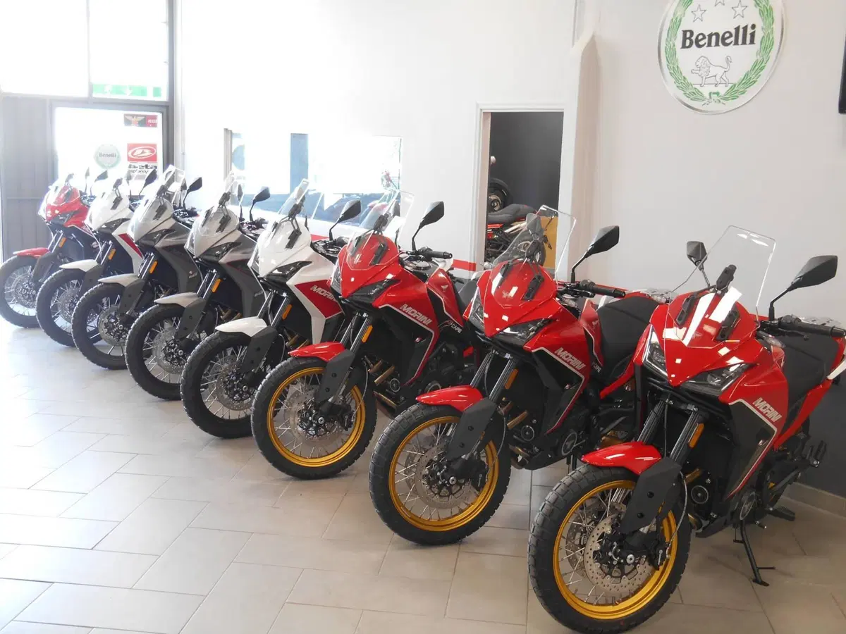 Moto Morini X-Cape 700 Gold Edition (2025 - 26) (7)