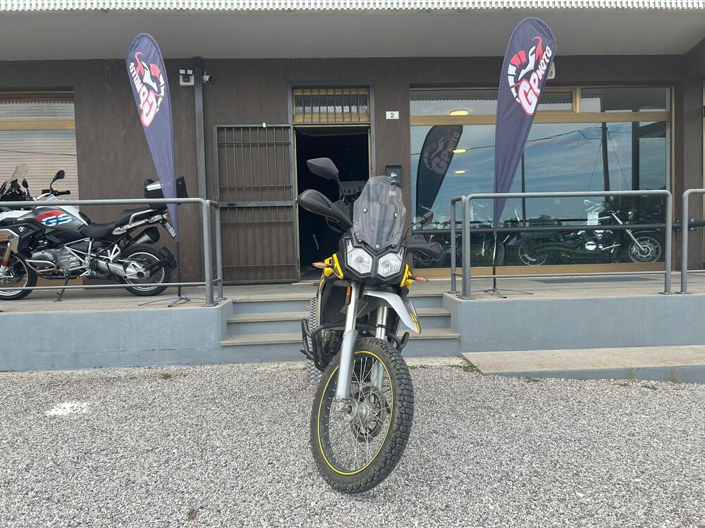 Voge 300 GY Rally (2022) (2)
