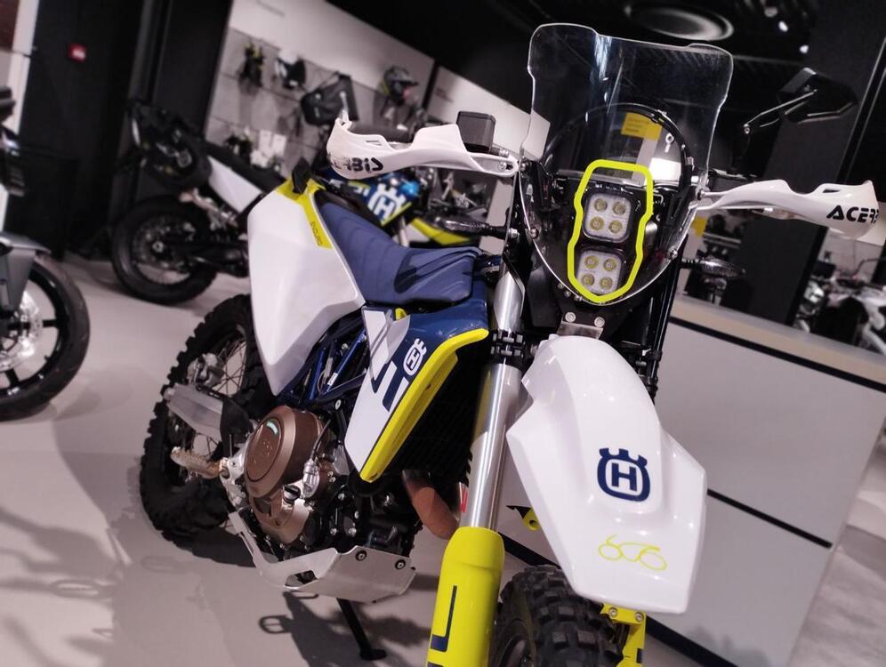 Husqvarna 701 Enduro (2023 - 25) (3)