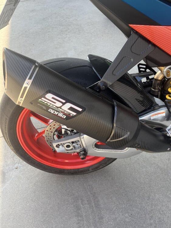 Aprilia RSV4 1100 (2025) (4)