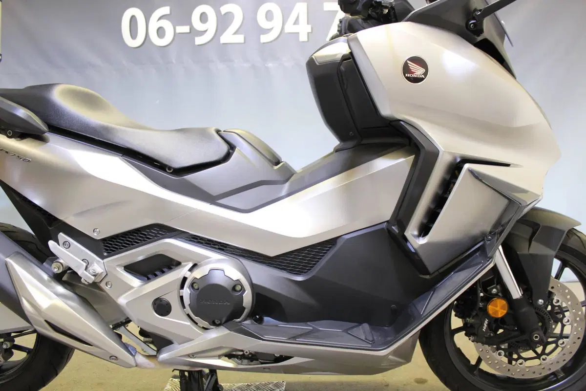Honda Forza 750 DCT (2021 - 24) (9)