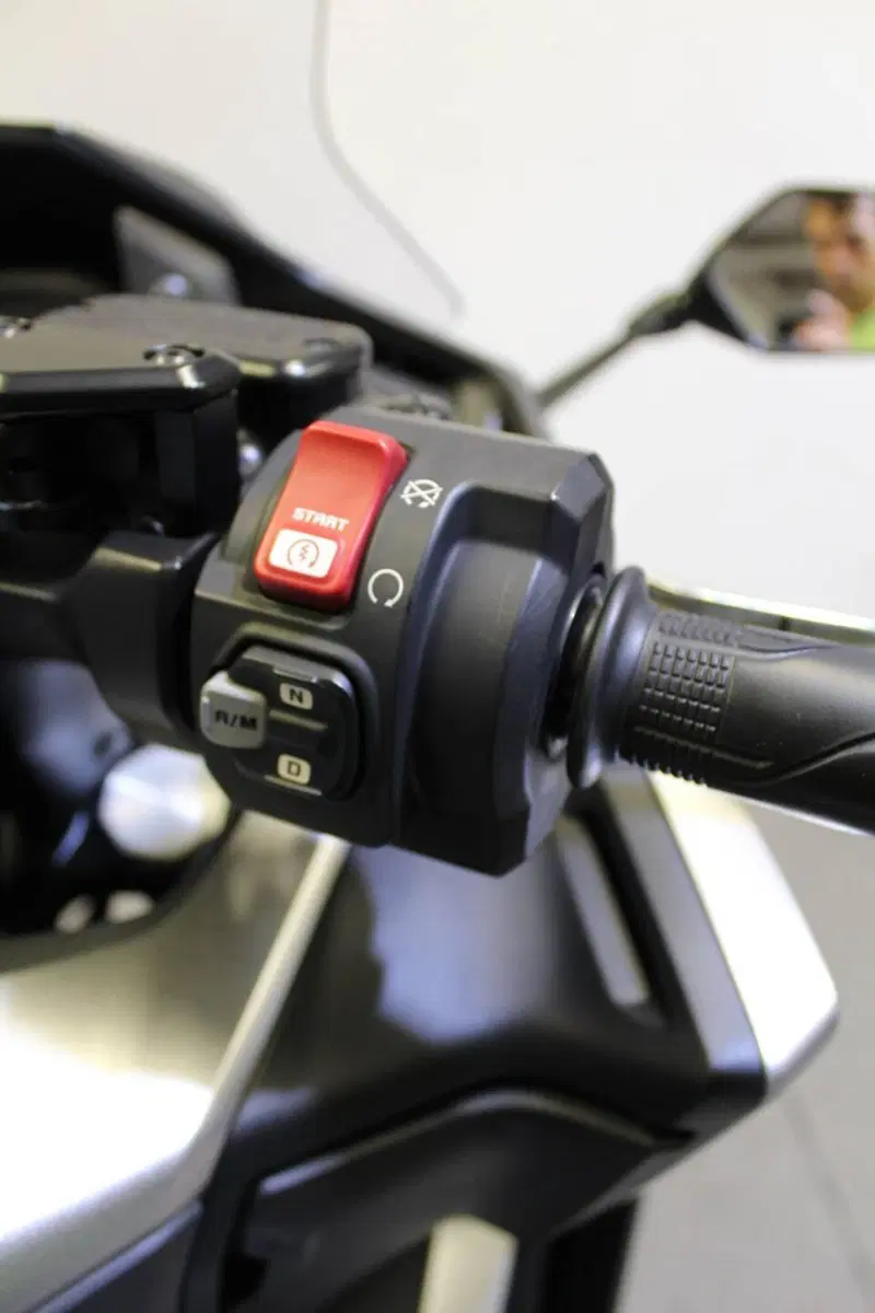 Honda Forza 750 DCT (2021 - 24) (11)
