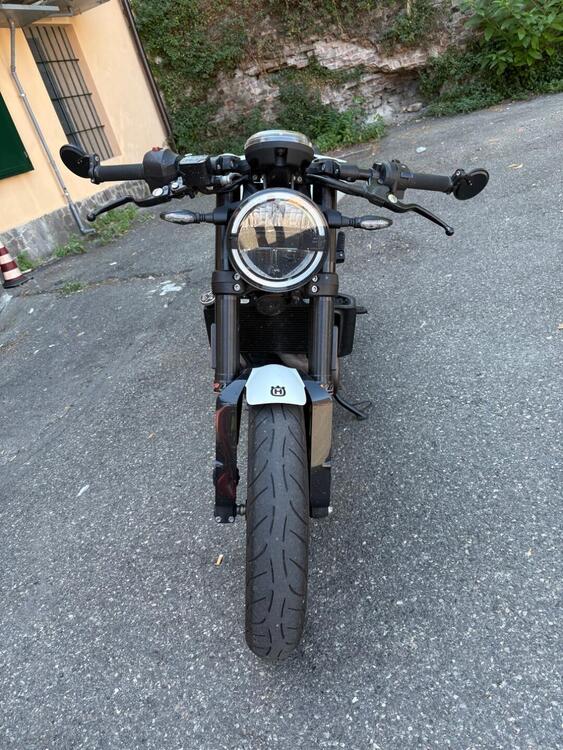 Husqvarna Vitpilen 401 (2018 - 19) (5)