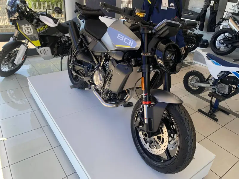 Husqvarna Vitpilen 801 L (2025 - 26)