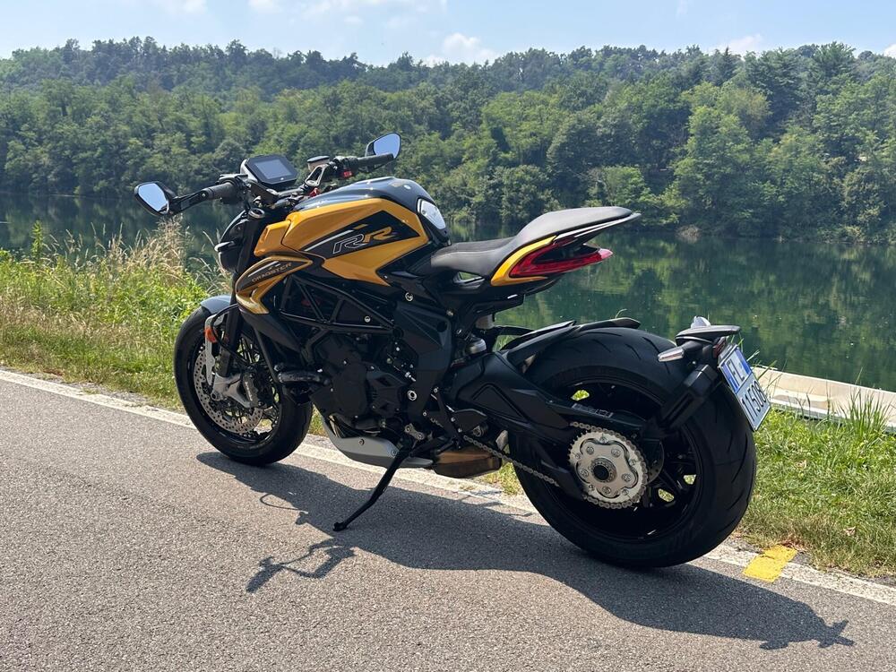 MV Agusta Dragster 800 RR (2021 - 23) (2)