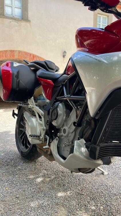 MV Agusta Turismo Veloce 800 (2014 - 16) (3)
