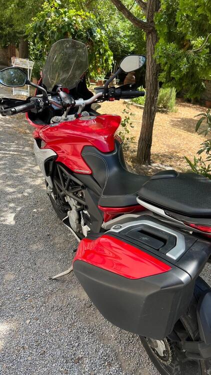 MV Agusta Turismo Veloce 800 (2014 - 16) (4)