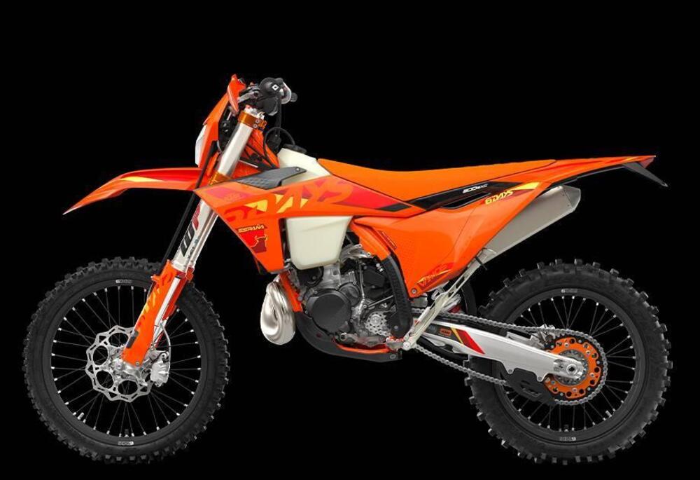 KTM 300 EXC Six Days (2025) (3)