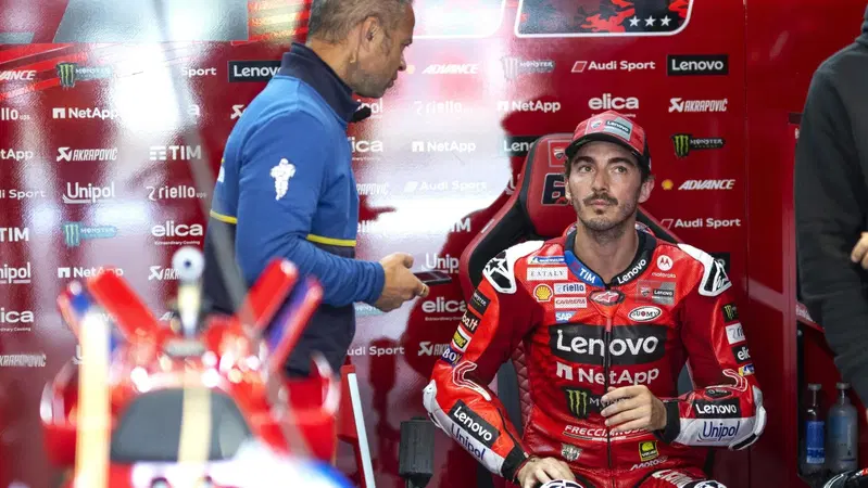 MotoGP 2025. GP dei Paesi Bassi ad Assen. Pecco Bagnaia: "Vedevo che ero pi&ugrave; veloce di Fabio, Diggia, Bez, secondo me dei due Marquez, ma non ho proprio la possibilit&agrave; di mettermi l&igrave; e avere una chance"