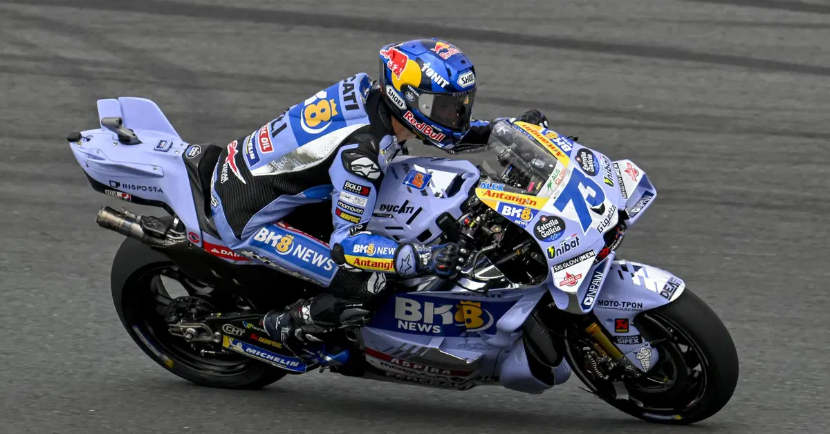 MotoGP 2025. GP dei Paesi Bassi ad Assen. Alex Marquez sulla partenza di Marc: "Uno che parte quarto non pu&ograve; superarci cos&igrave;, vuol dire che siamo fermi"
