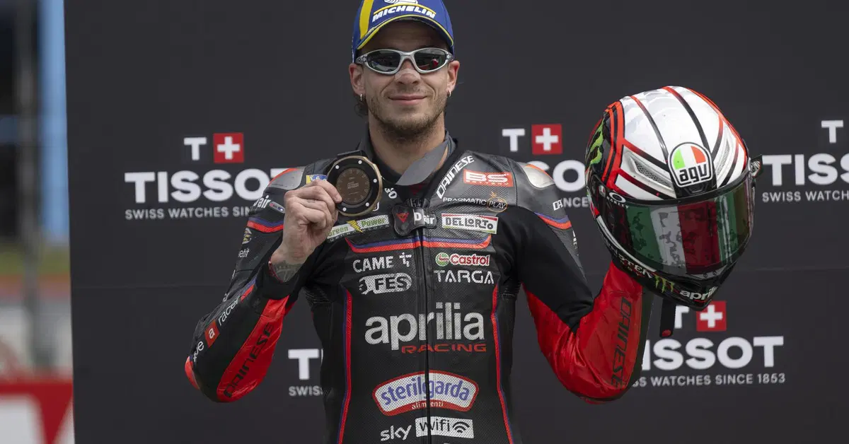 MotoGP 2025. GP dei Paesi Bassi ad Assen. Marco Bezzecchi, terzo: "Siamo migliorati, ma ancora non basta". E sulla situazione Jorge Martin-Aprilia: "Me ne frega veramente poco"