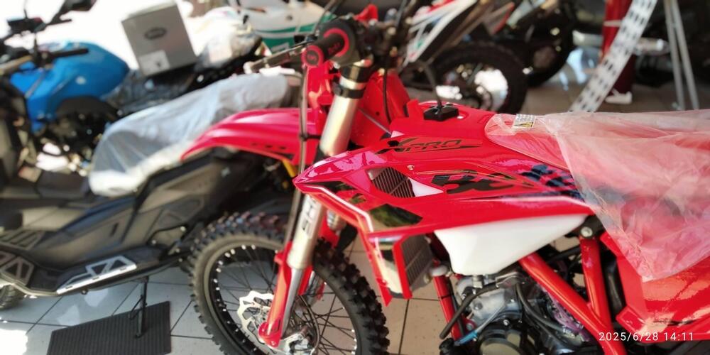 Betamotor RR X-PRO 125 2T Enduro (2026) (3)