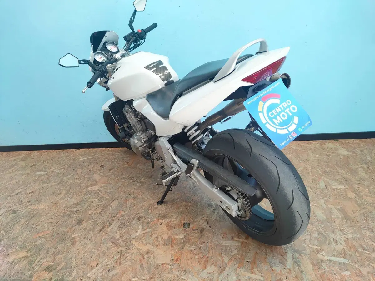 Honda Hornet 600 (2005 - 06) (5)