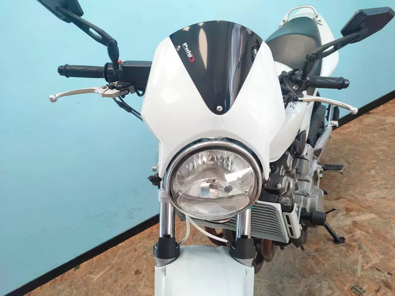 Honda Hornet 600 (2005 - 06) (14)