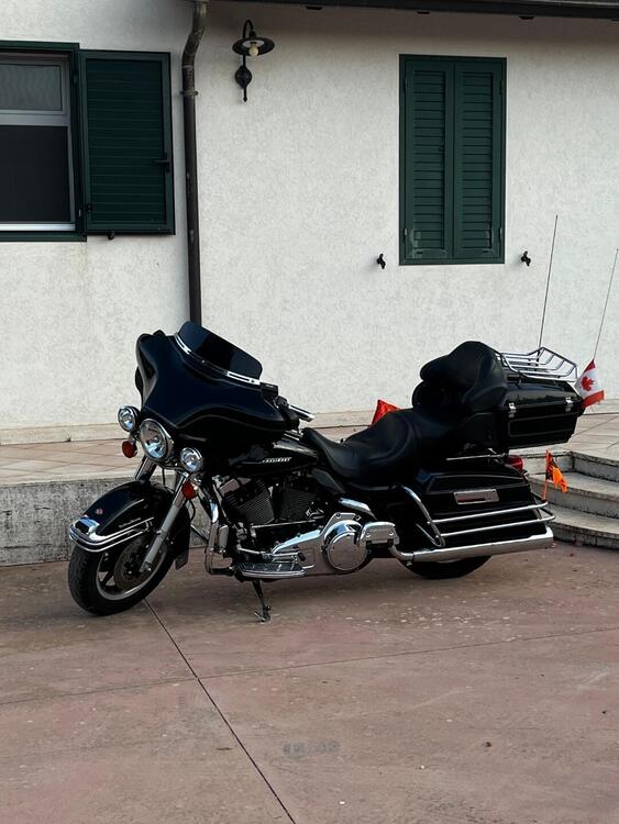 Harley-Davidson 1450 Electra Glide Ultra Classic (2006 - 07) - FLHTCUI (2)