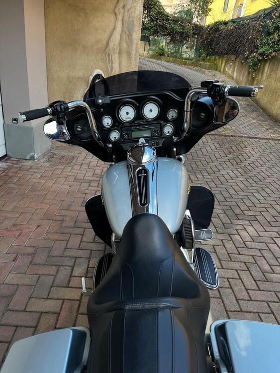 Harley-Davidson 1584 Street Glide (2008 - 10) - FLHX (2)