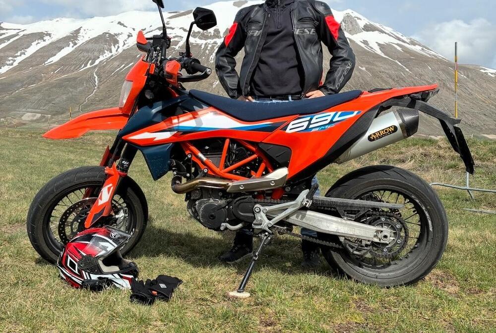 KTM 690 SMC R (2023 - 25) (2)