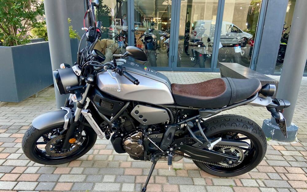 Yamaha XSR 700 ABS (2016 - 20) (2)