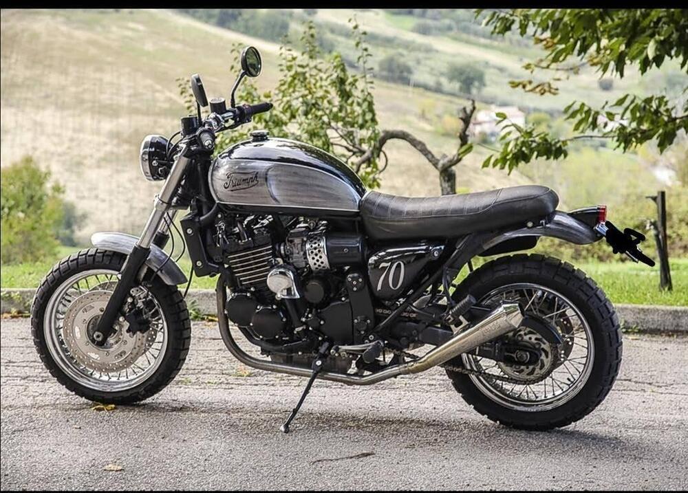 Triumph Thunderbird 900 sport (4)