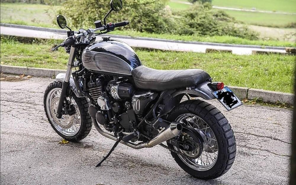 Triumph Thunderbird 900 sport (5)
