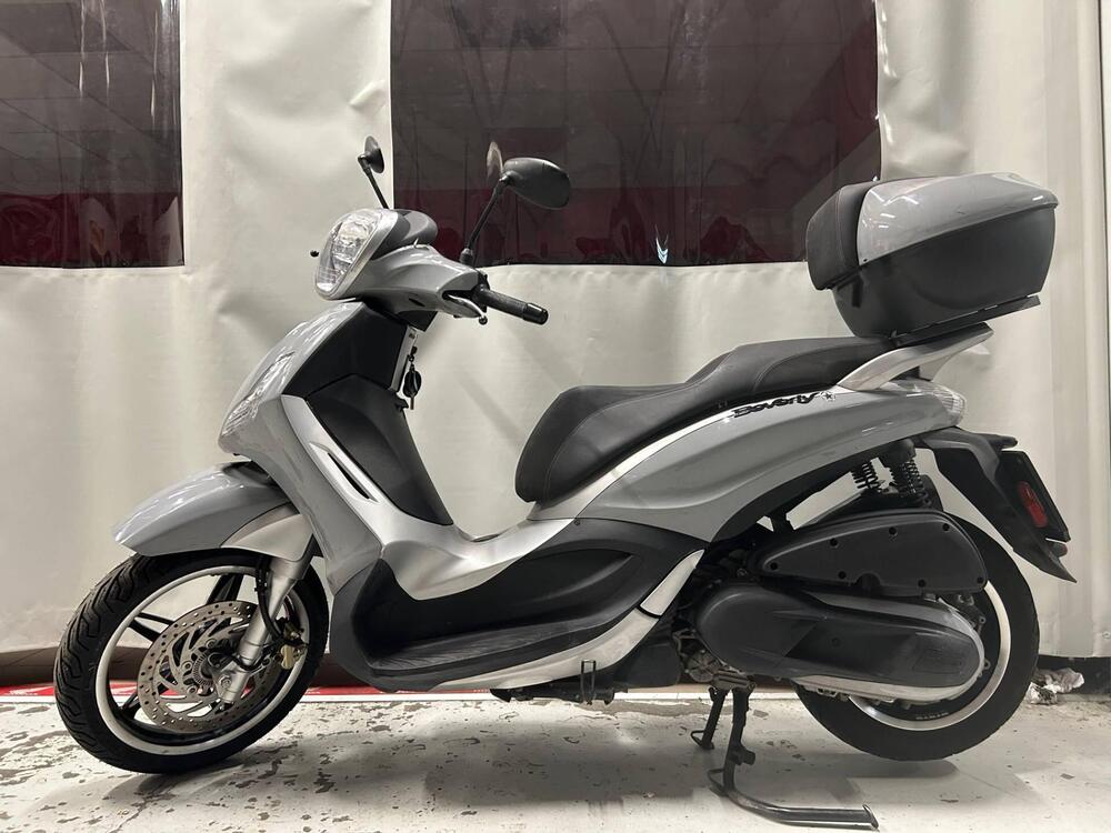 Piaggio Beverly 350 Tourer (2020) (2)