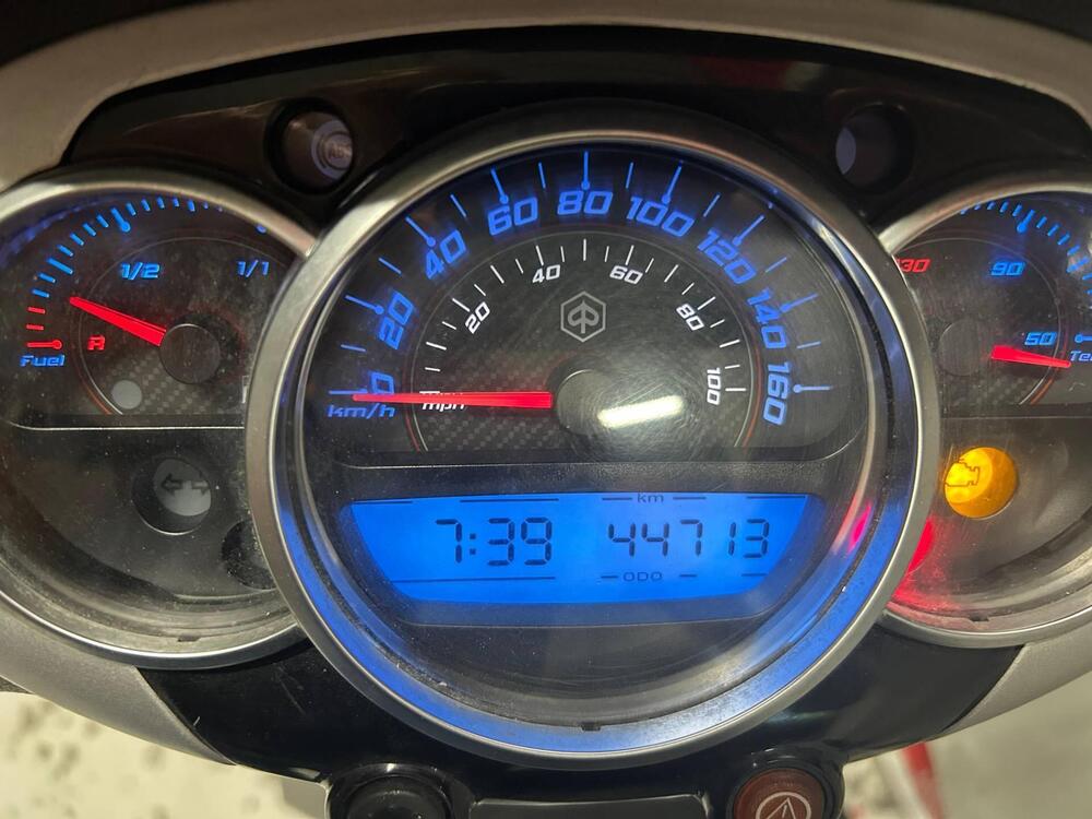 Piaggio Beverly 350 Tourer (2020) (3)