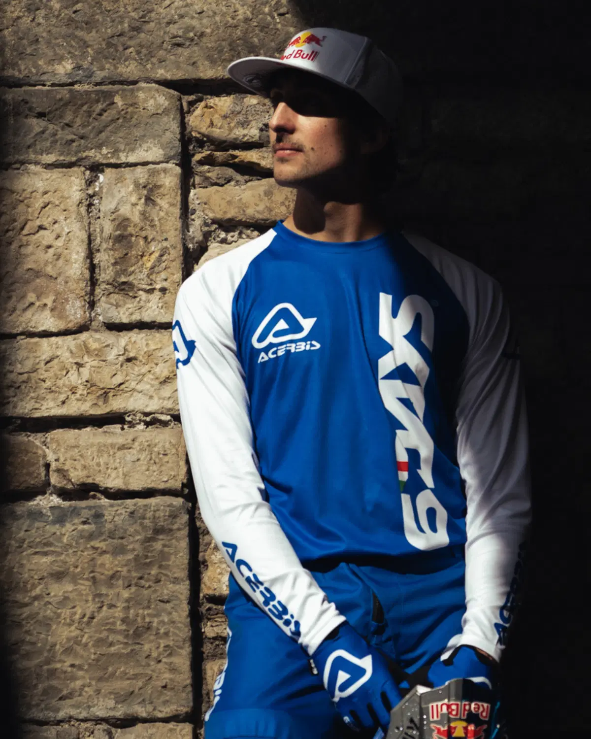Acerbis presenta la collezione ufficiale di abbigliamento 6DAYS (5)