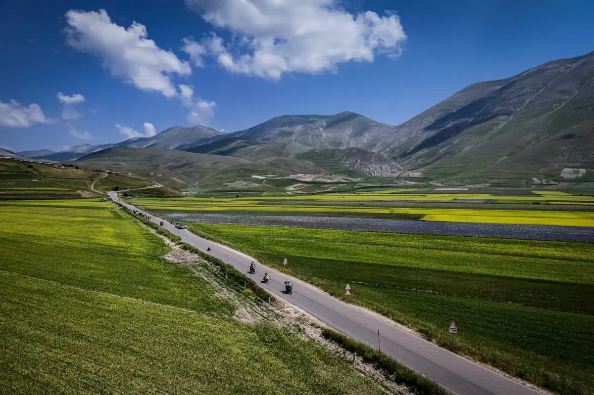 20.000 Pieghe 2025. Trionfo di Curve e Panorami (8)