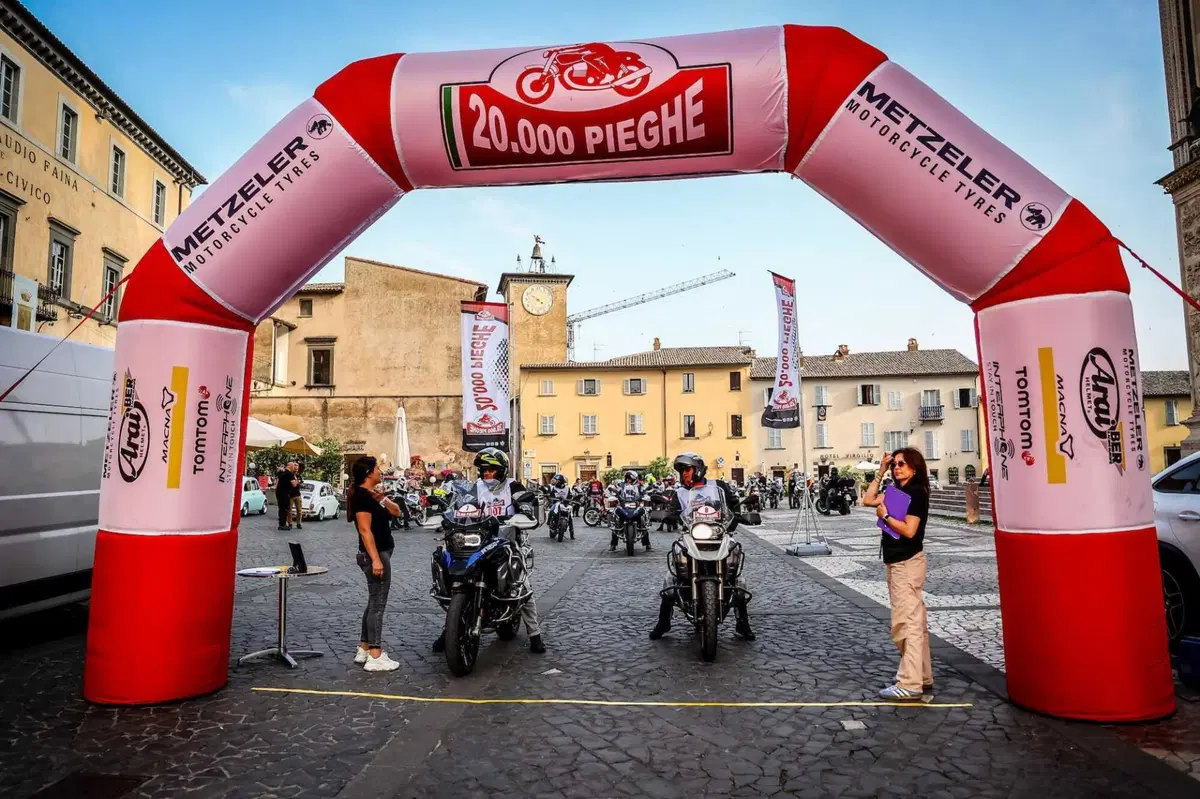 20.000 Pieghe 2025. Trionfo di Curve e Panorami (21)