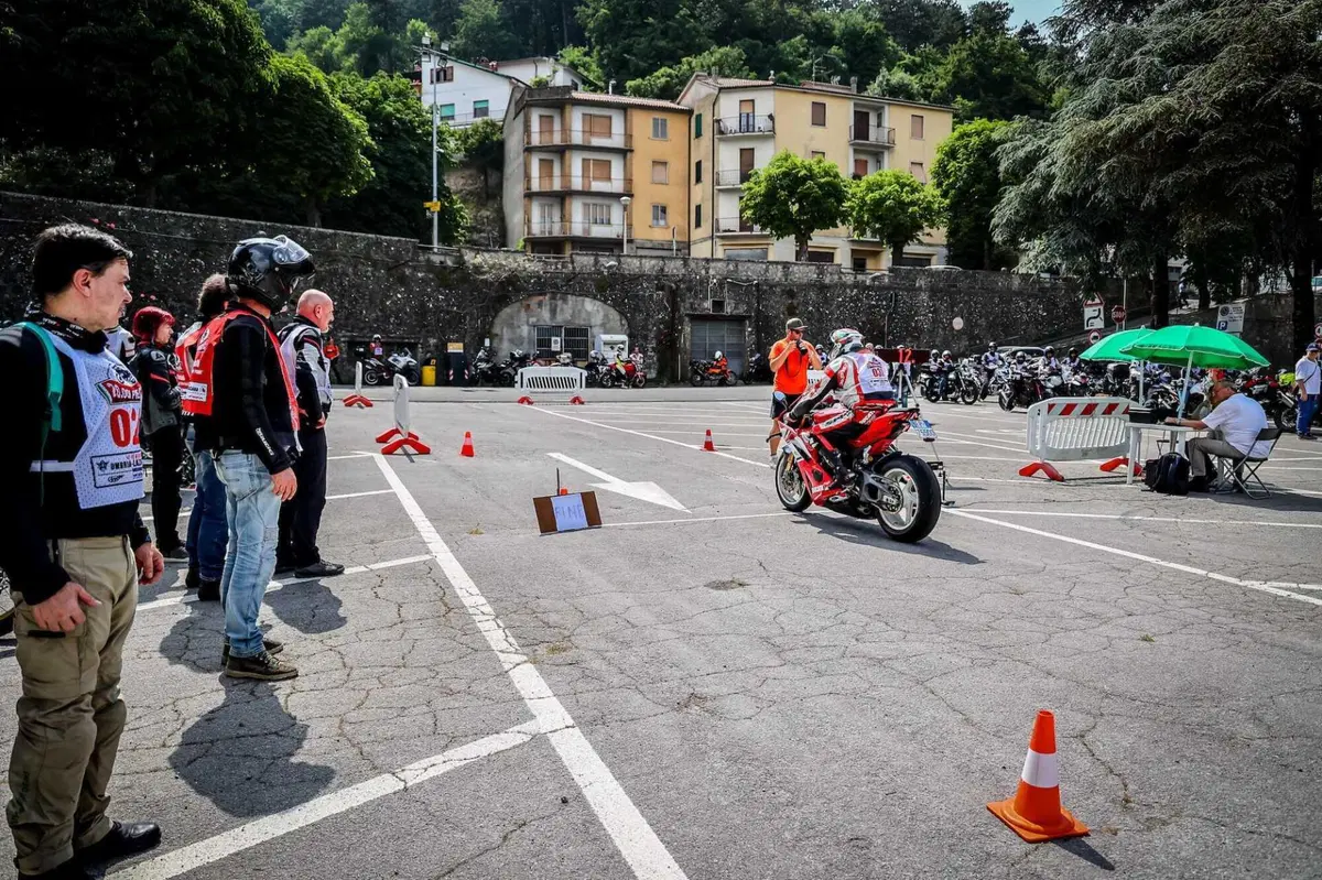20.000 Pieghe 2025. Trionfo di Curve e Panorami (29)