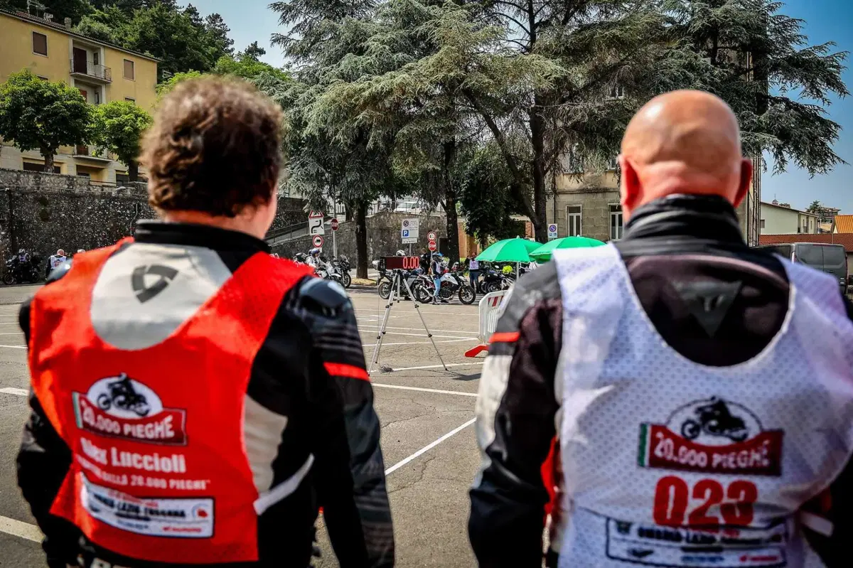 20.000 Pieghe 2025. Trionfo di Curve e Panorami (30)